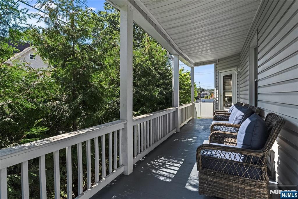 68 Tenafly Road