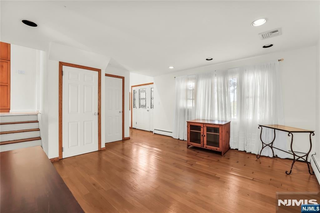 16 Pascale Place