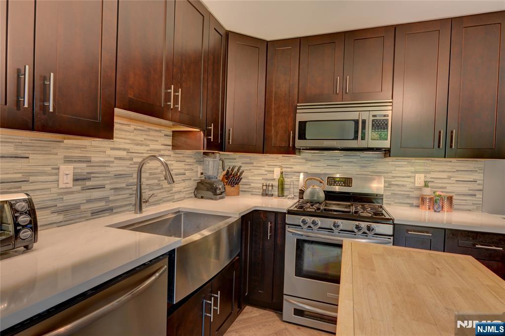 11H Brookside Heights