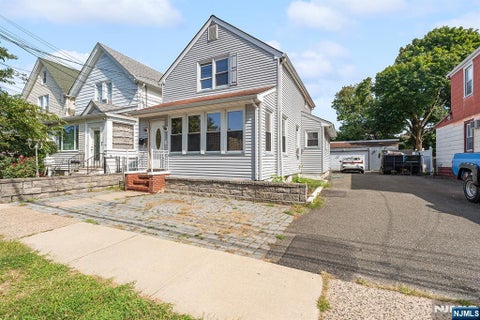 Photo of 125 Passaic Avenue, Hawthorne, NJ 07506 (MLS # 26029180)
