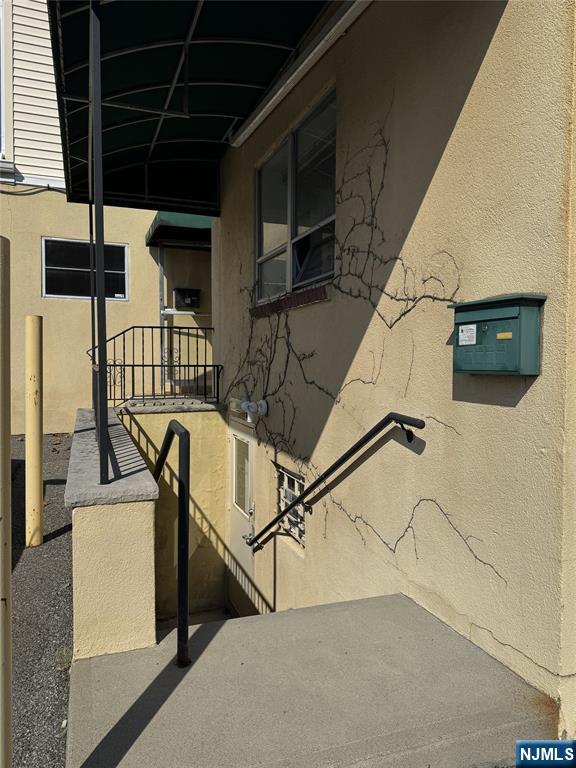 87 Old River Street 3