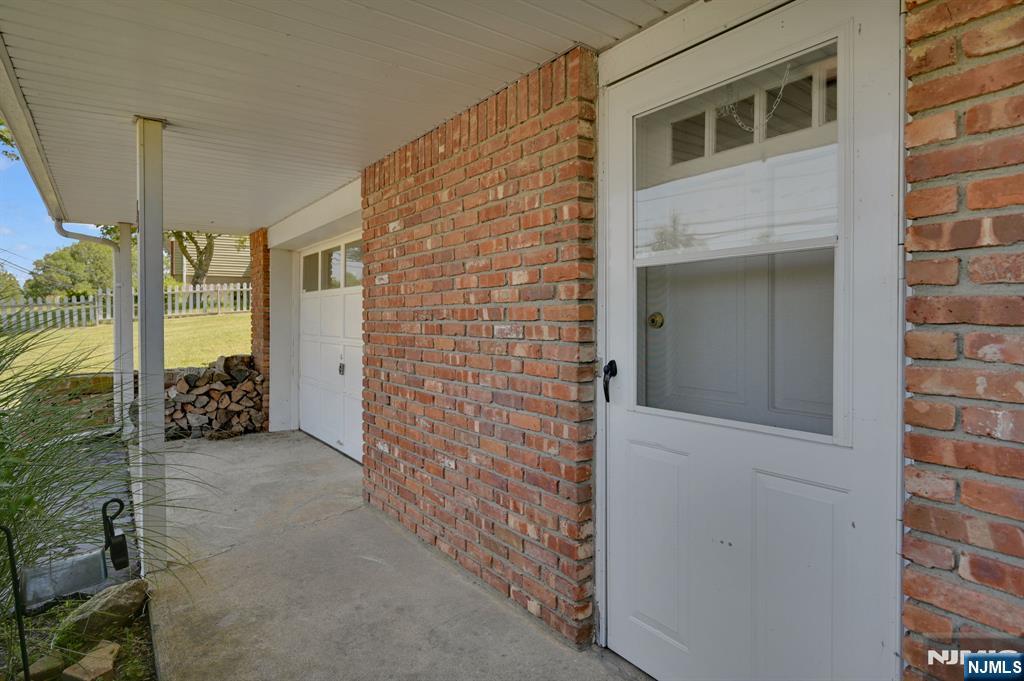 14 Lincoln Avenue