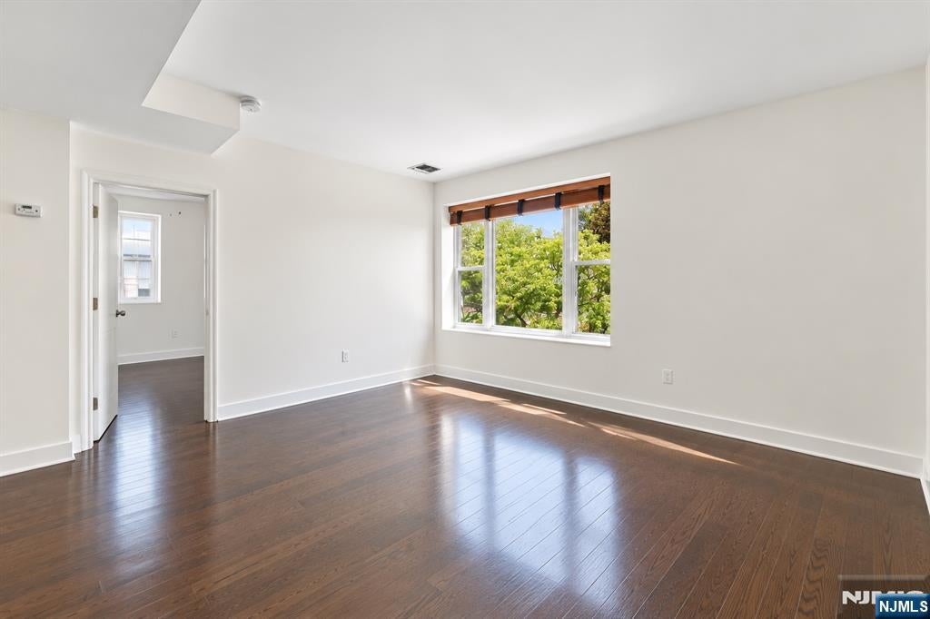 941 Boulevard 3C