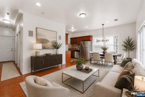 Photo of 239 Baldwin AVE #3, Jersey City, NJ 07306 (MLS # 26019442)