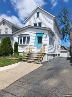 122 Woodland Avenue