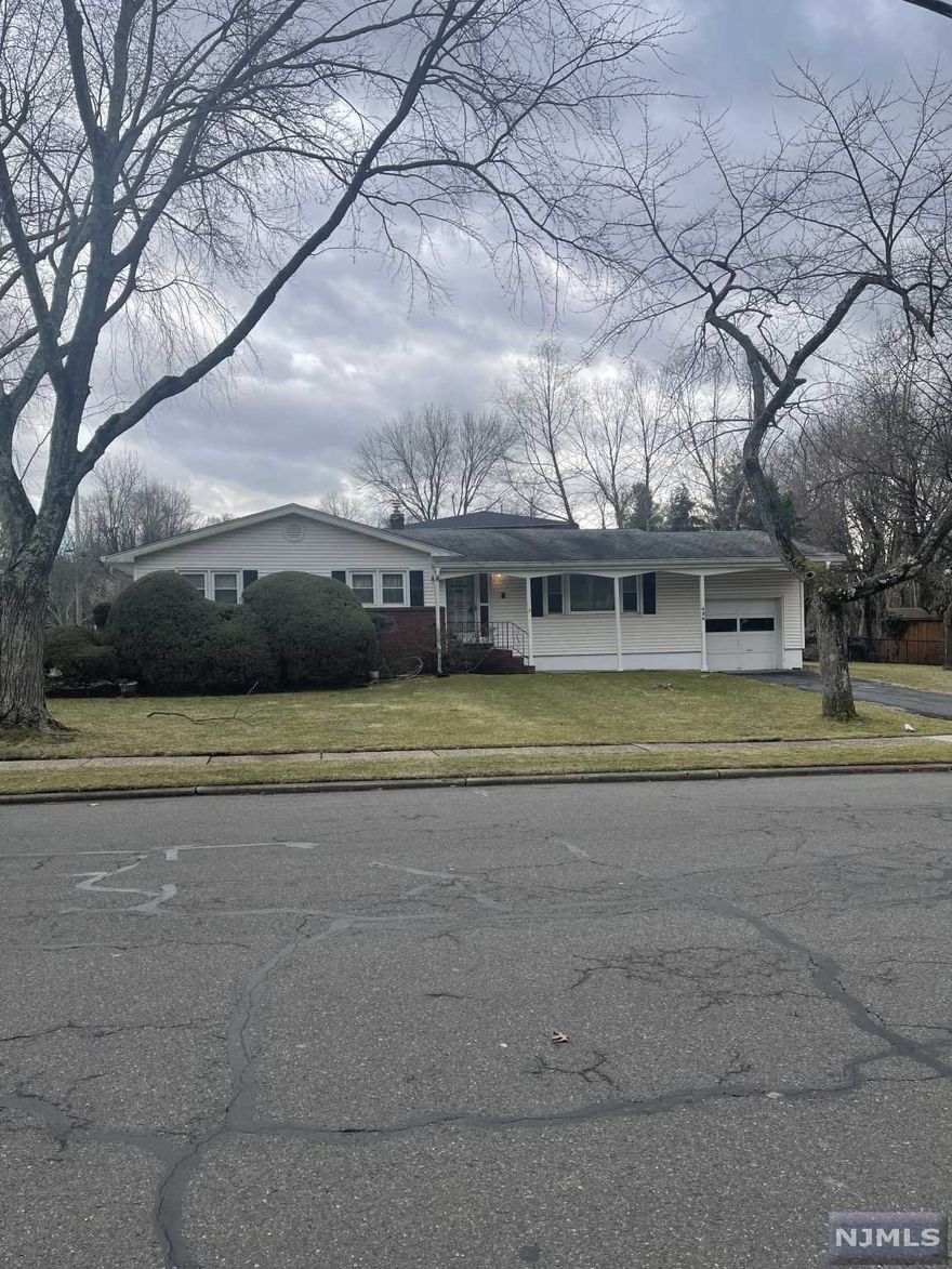 Amazing opportunity to build your dream home in a prime location on the East Hill of Closter. Surrounded by other high valued homes and close proximity to transportation to the City, shops and restaurants. Please note the value is in the land. The house is a knockdown and there is no access into the house.