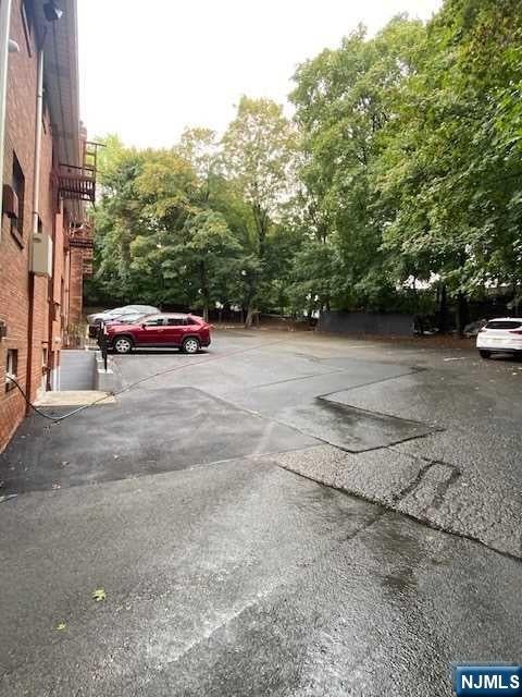 2 Colonial Drive J