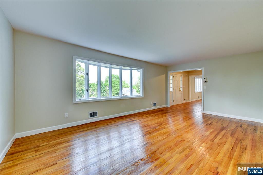69 Cider Mill Road