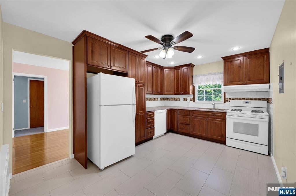11 Burdette Place