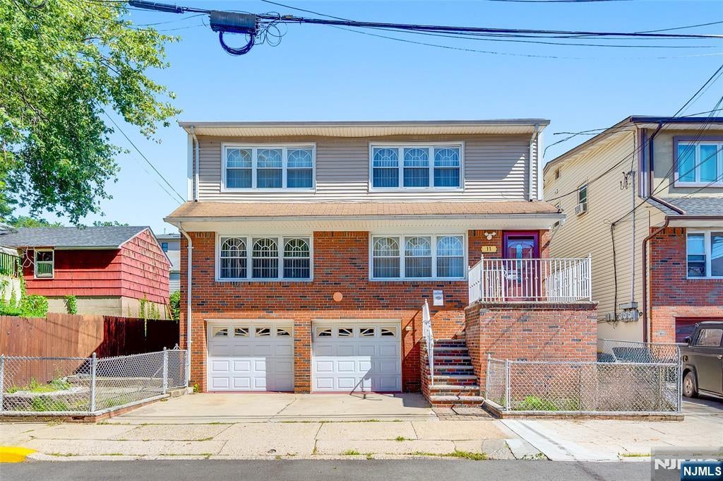 11 Burdette Place