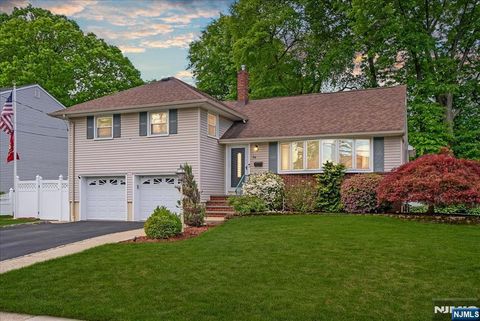 Photo of 54 Lenhome Drive, Cranford, NJ 07016 (MLS # 26018691)