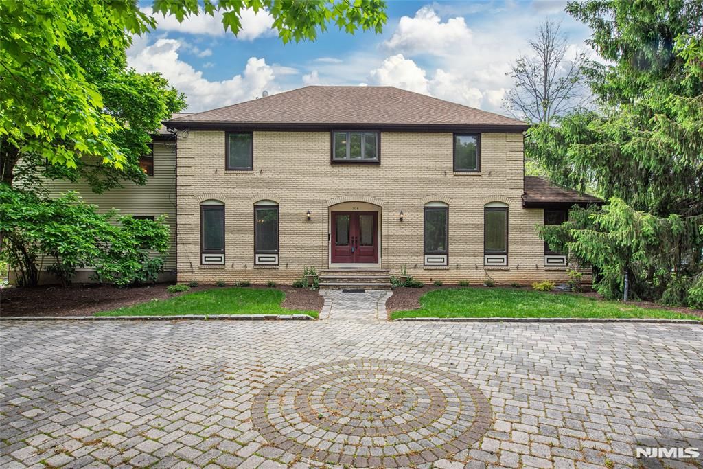 Photo of 104 Shrewsbury Drive, Livingston, NJ 07039 (MLS # 26017861)