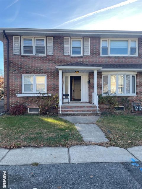 Photo of 113 Hawthorne Ave, Hawthorne, NJ 07506 (MLS # 25042547)
