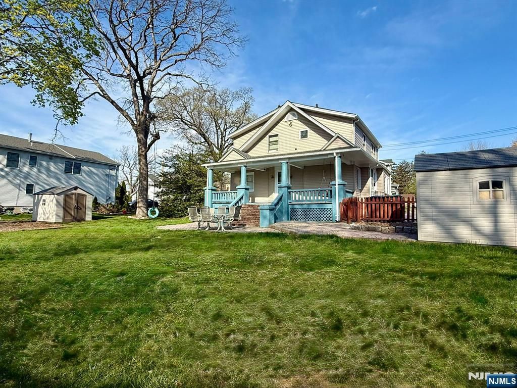 Photo of 80 Roosevelt Avenue, Bergenfield, NJ 07621 (MLS # 26013375)