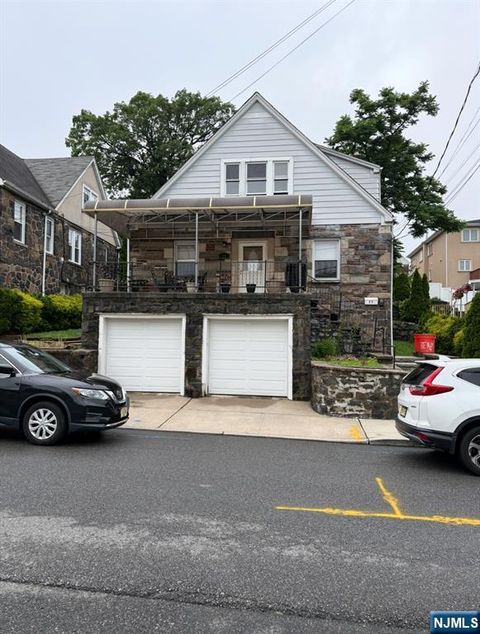 Photo of 25 Glen St #2, Cliffside Park, NJ 07010 (MLS # 25042625)