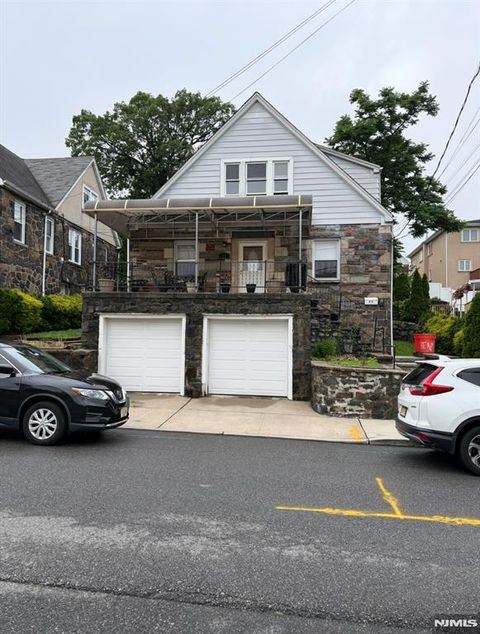 Photo of 25 Glen St #2, Cliffside Park, NJ 07010 (MLS # 25042625)