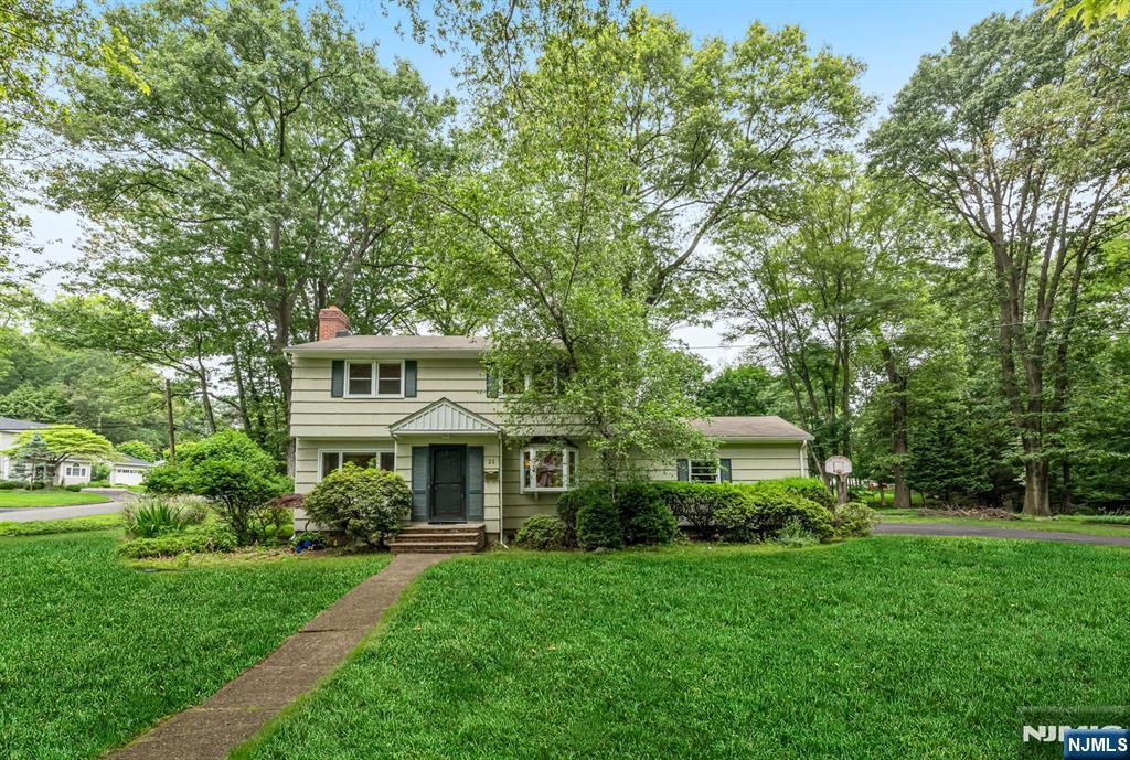 21 Dale Avenue