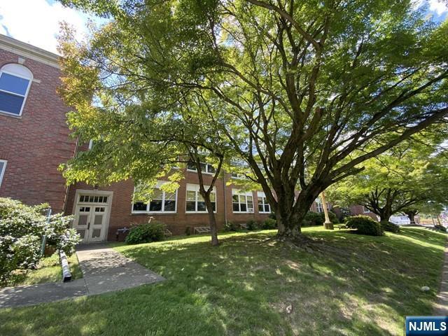 21-31 New Milford Avenue