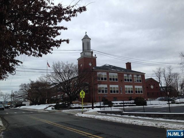 21-31 New Milford Avenue