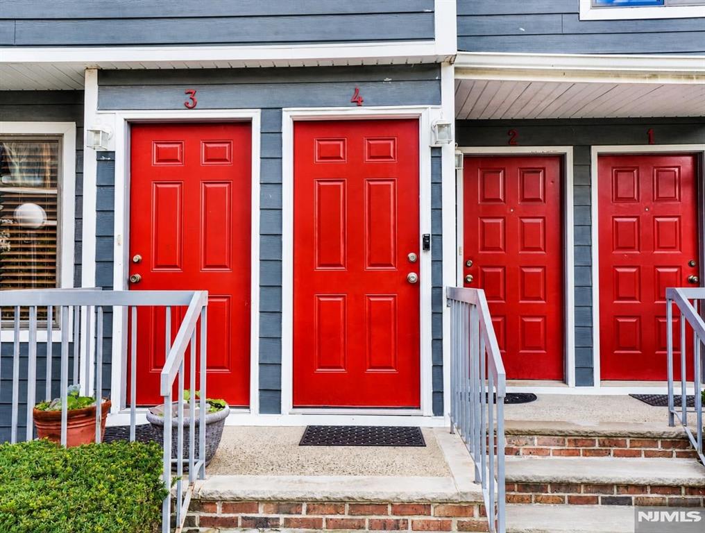 Homes for Sale in Northern NJ | ThisIsRiverEdge.com 58 Main 4