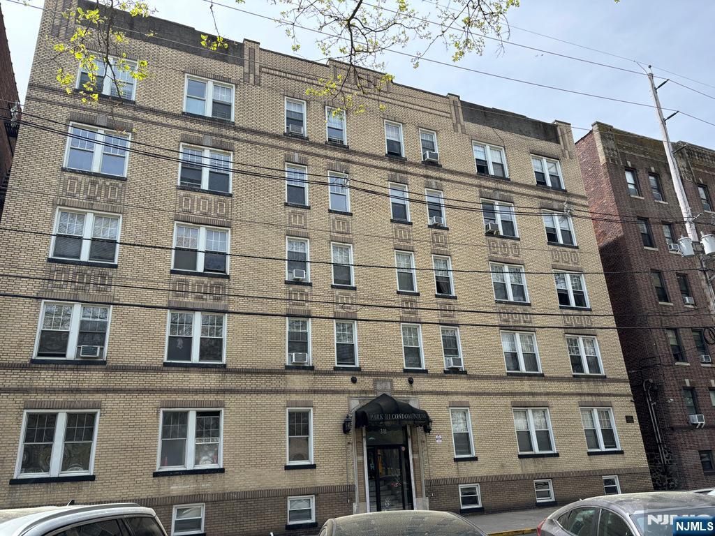 Rental Property at 311 79th 23, North Bergen, New Jersey - Bedrooms: 1 
Bathrooms: 1 
Rooms: 3  - $2,100 MO.