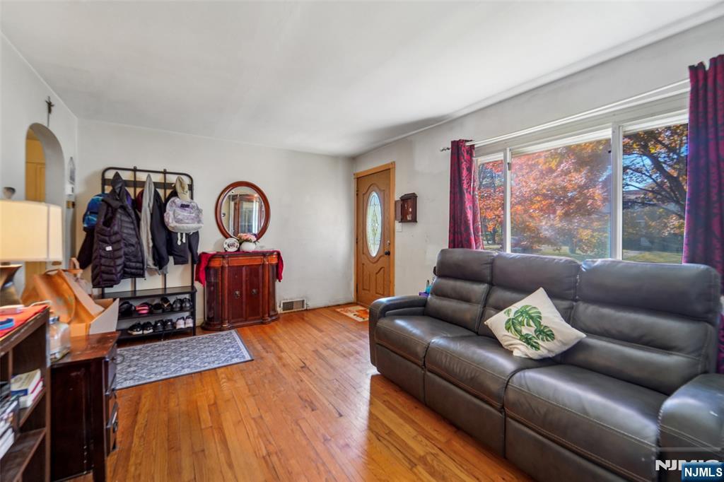 25 Clinton Park Drive