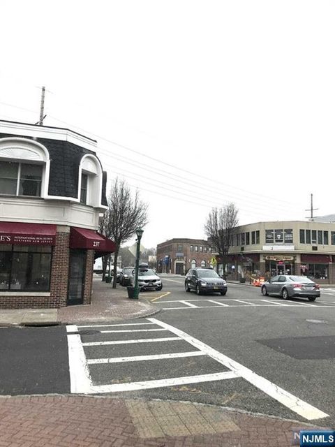 Photo of 237241 Closter Dock Rd #5, Closter, NJ 07624 (MLS # 26010870)