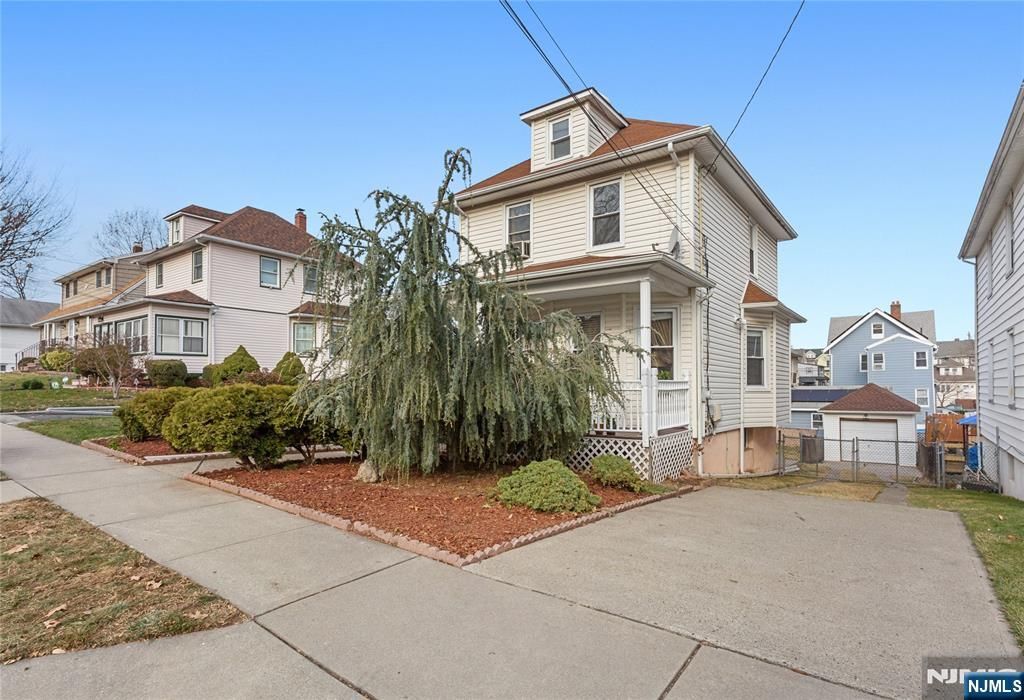 Photo of 154 Sylvan Avenue, Clifton, NJ 07011 (MLS # 25042955)