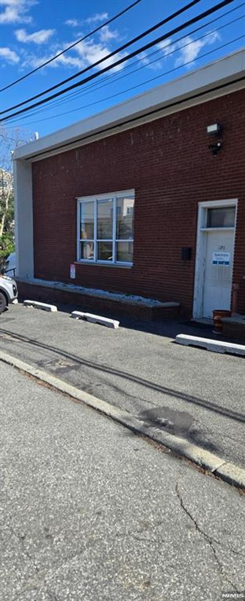 478 11th Street Palisades Park NJ 07650