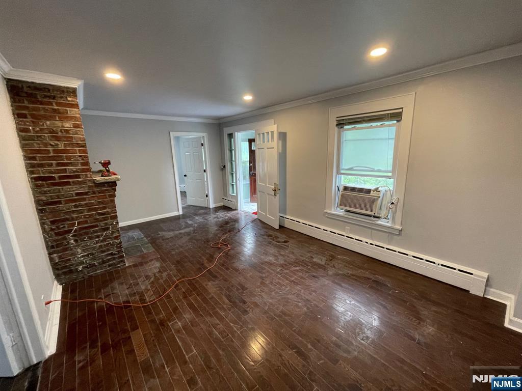 545 Abbott Avenue 1st Floor