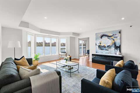 Photo of 202 Adams Court, Edgewater, NJ 07020 (MLS # 26019971)