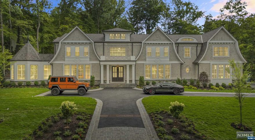 The anticipation is finally over, I'm pleased to present 30 Yeoman Dr! A masterful vision for fine luxury living is personified with every detail of this new build! You will find unparalleled finishes throughout this 13,000 sf wonder featuring 7 BR, 10 total baths, 4 car garage, 4 kit & 6 fpl. Prepare to bedazzled by the Hampton Style curb appeal with a frontage of nearly 275 ft wide featuring NuCedar shingle siding & striking gambrel roof lines. Full designer kit feat. high-end app/finishes/stone all around plus a bonus full butlers kit. A sep. octagonal turret office featuring 16 ft ceilings & french doors/1st floor BR/2.5 baths round out an exceptional 1st flr plan. Private master suite boosting approx 1,700 sq features a master bath ste & custom WIC'S beyond your wildest imagination w/2 fpl, balcony, & sauna. The basement of your dreams features a theatre/gym/speak easy cigar rm/huge full wet bar/BR & full BTH. Large yard/gunite pool/pergola/full outdoor kit w/fpl/fire pit.