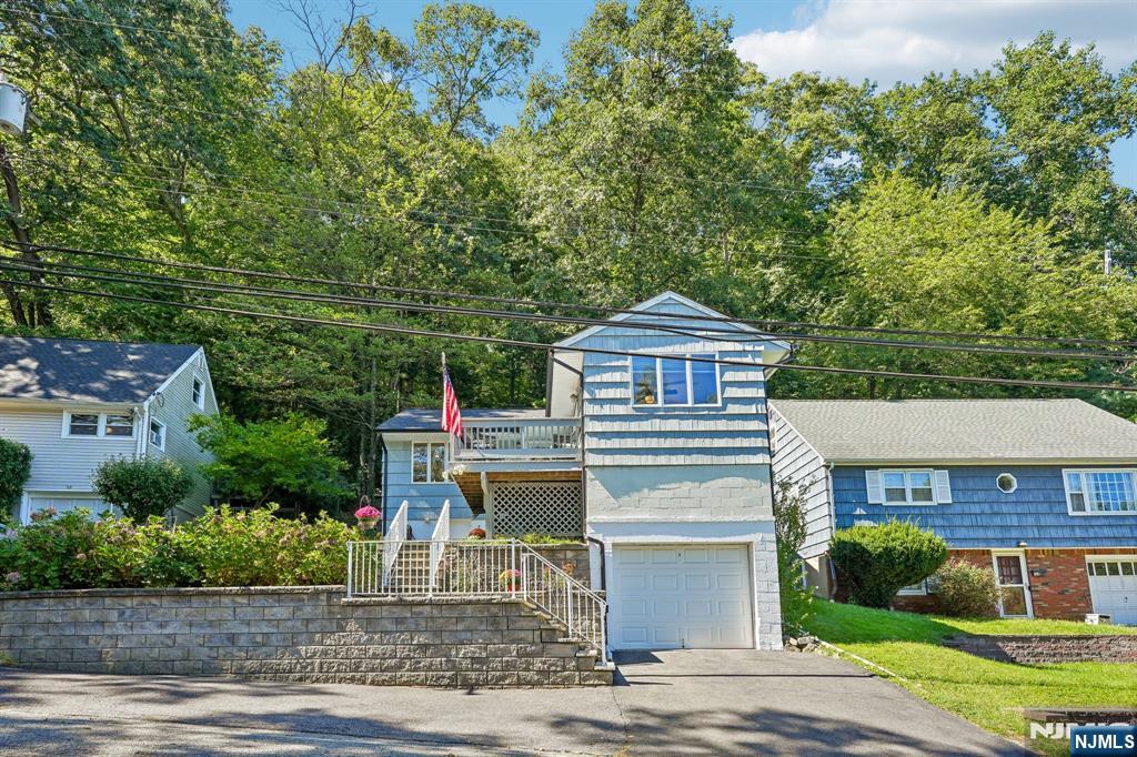 122 Skyline Lake Drive