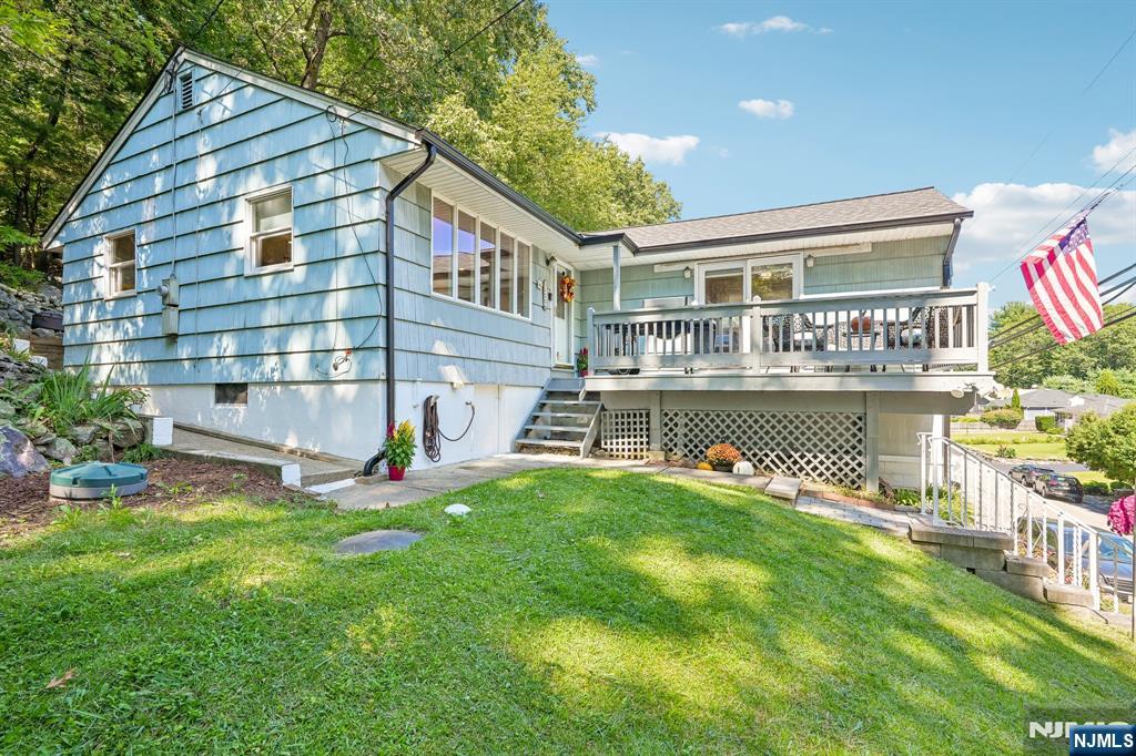 122 Skyline Lake Drive