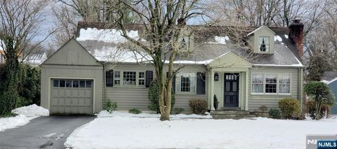 524 Harristown Road Glen Rock NJ 07452