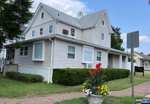 Photo of 258 Everett Avenue, Wyckoff, NJ 07481 (MLS # 26027132)