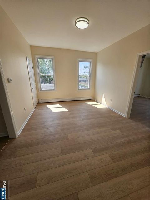 Photo of 372 Bergen St, Newark, NJ 07103 (MLS # 25037604)