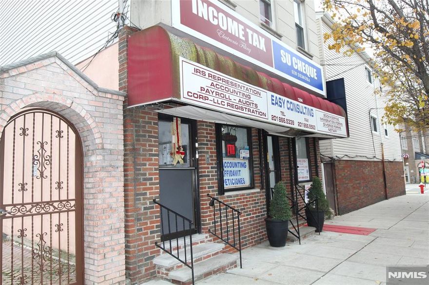 Prime commercial space for lease in a high-visibility area of Union City with a bus stop directly in front. Owner operated a successful business here for 30 years and is relocating to a larger location. Accounting and immigration uses are not permitted. Furniture currently in the space can be left for the new tenant if desired. The space offers approx. 1500 sq ft with an open plan main level, bathroom, and pantry. The lower level features two large offices and a full bath. Utilities are separate. Lease terms are negotiable with a preferred 2-year minimum and option to renew. Ideal for medical, attorney, insurance, travel agency, flower shop, convenience store, jewelry, package distribution, beauty services, tutoring, real estate, or other professional uses. Excellent foot traffic and transit access.