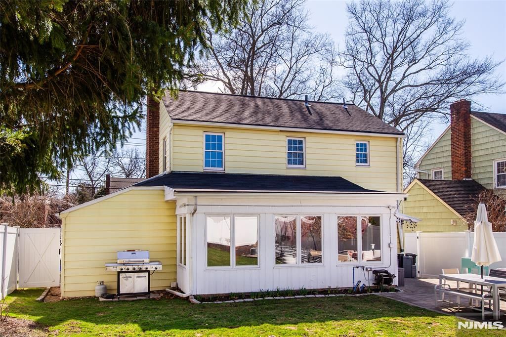 Photo of 68 Newman Avenue, Verona, NJ 07044 (MLS # 26009746)