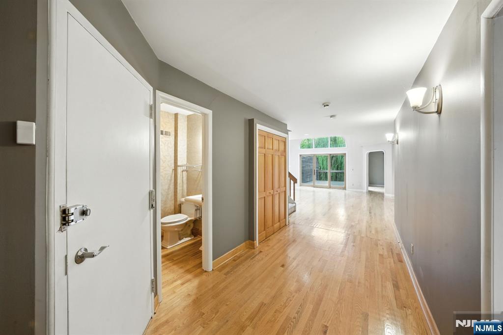 348 French Court 348