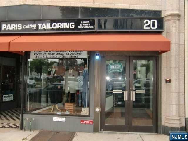 20 N Van Brunt Street #3