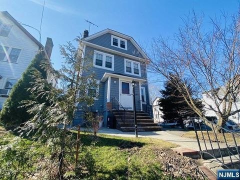 Photo of 258 Franklin #3, Bloomfield, NJ 07003 (MLS # 26003987)