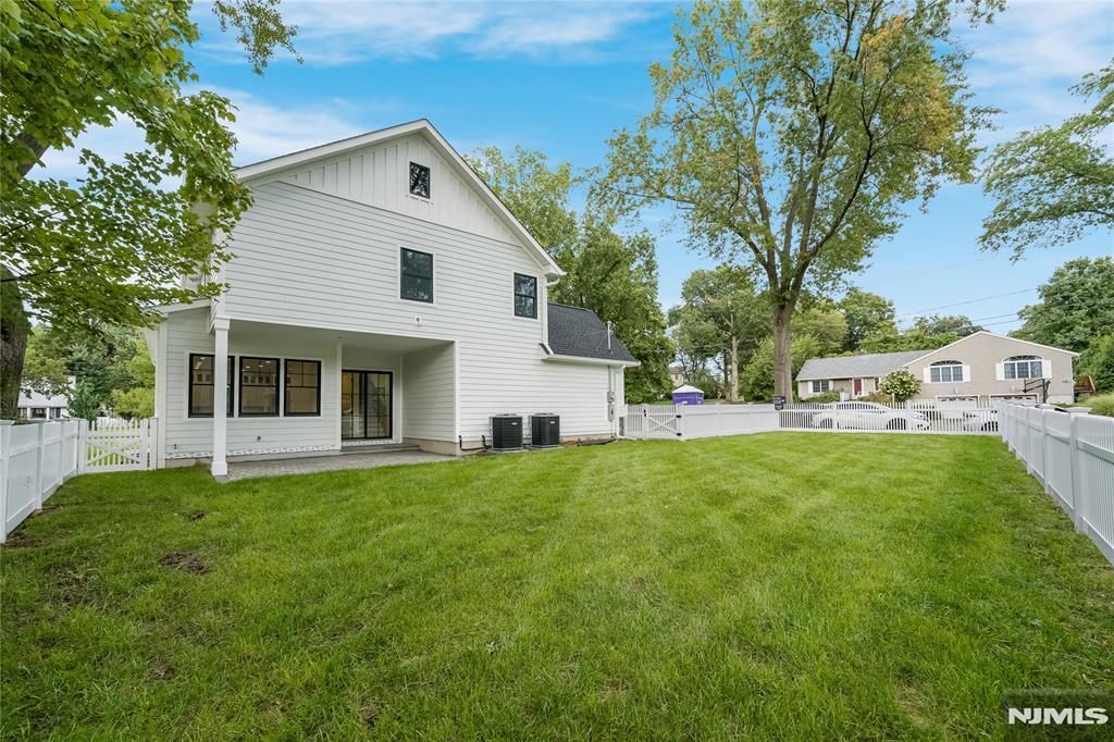 Photo of 209 Cornwall Road, Glen Rock, NJ 07452 (MLS # 25033585)