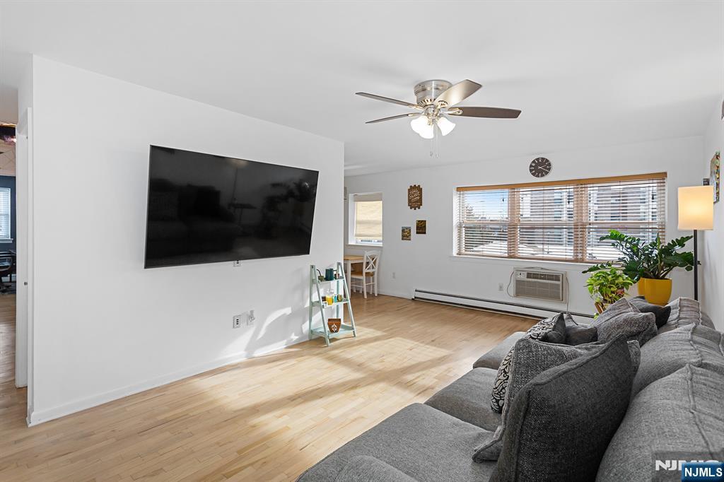25 River Road B11
