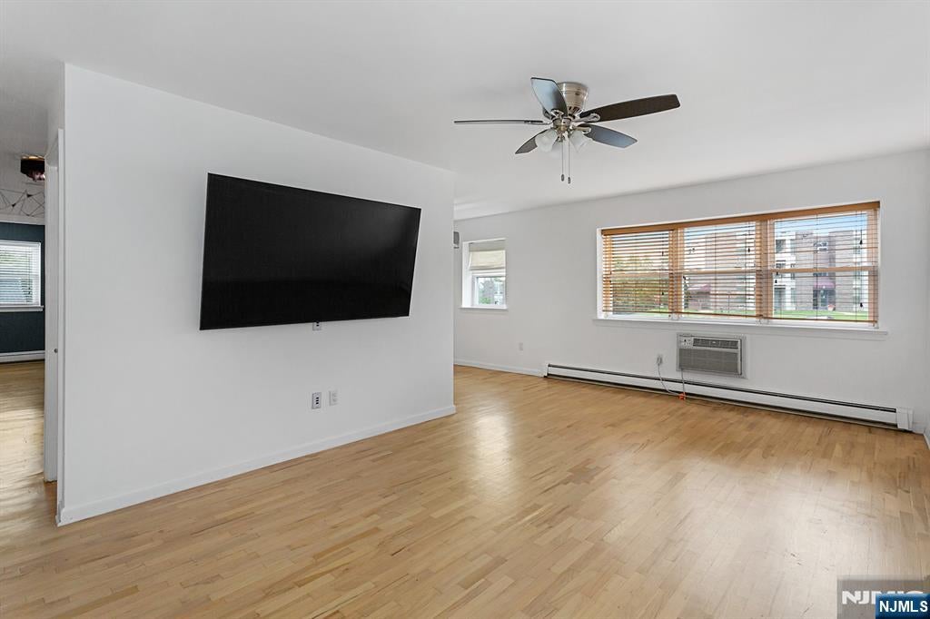 25 River Road B11