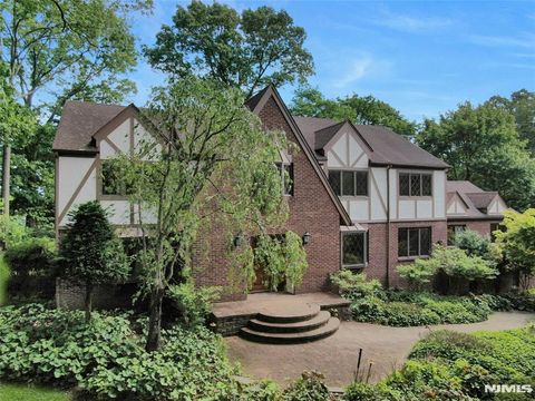 57 Leach Avenue Park Ridge NJ 07656