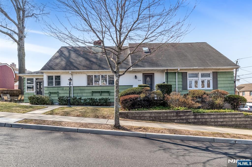 Property for Sale at 266 North Avenue, Wood Ridge, New Jersey - Bedrooms: 4 
Bathrooms: 2 
Rooms: 11  - $699,000