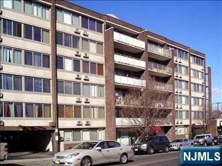 Photo of 515 Anderson AVE #2B, Cliffside Park, NJ 07010 (MLS # 26038698)