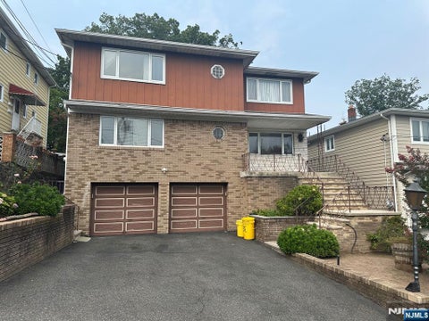 Photo of 123 E Harwood TER #1, Palisades Park, NJ 07650 (MLS # 26032484)