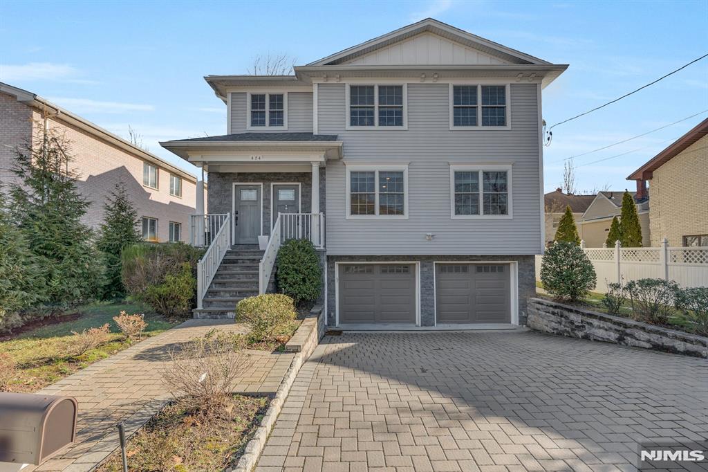 Rental Property at 474 Walnut St 1Fl, Ridgefield, New Jersey - Bedrooms: 3 
Bathrooms: 3 
Rooms: 10  - $4,300 MO.